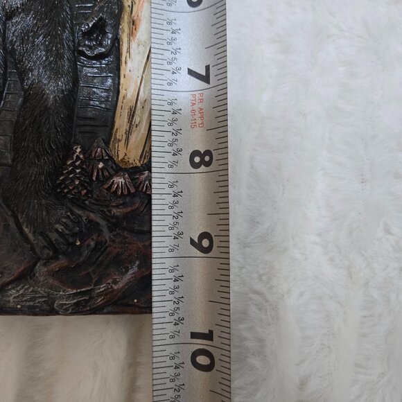 Bigfoot Picture frame.9.5"H x 9.5"W Resin Holds a 4x6 photo with Big Foot - Picture 6 of 14